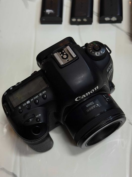 Canon 5D Mark IV + Canon 6D + Canon 50mm + Canon 35mm + Samyang 14mm