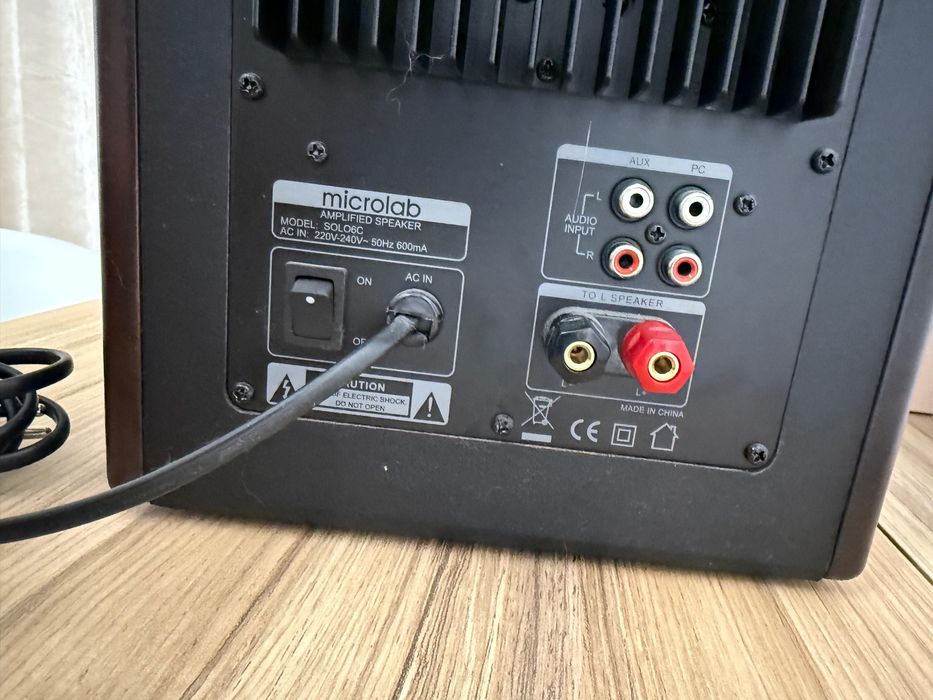 Boxe Microlab  T9 SOLO6C