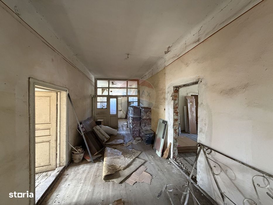 Clădire istorică P+1, 428 mp – Ultracentral Adjud