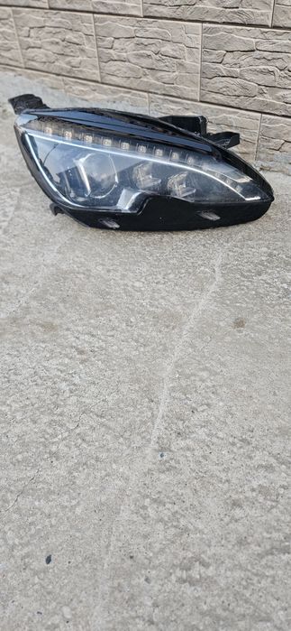 Пежо 308 т9 лед фар 2015