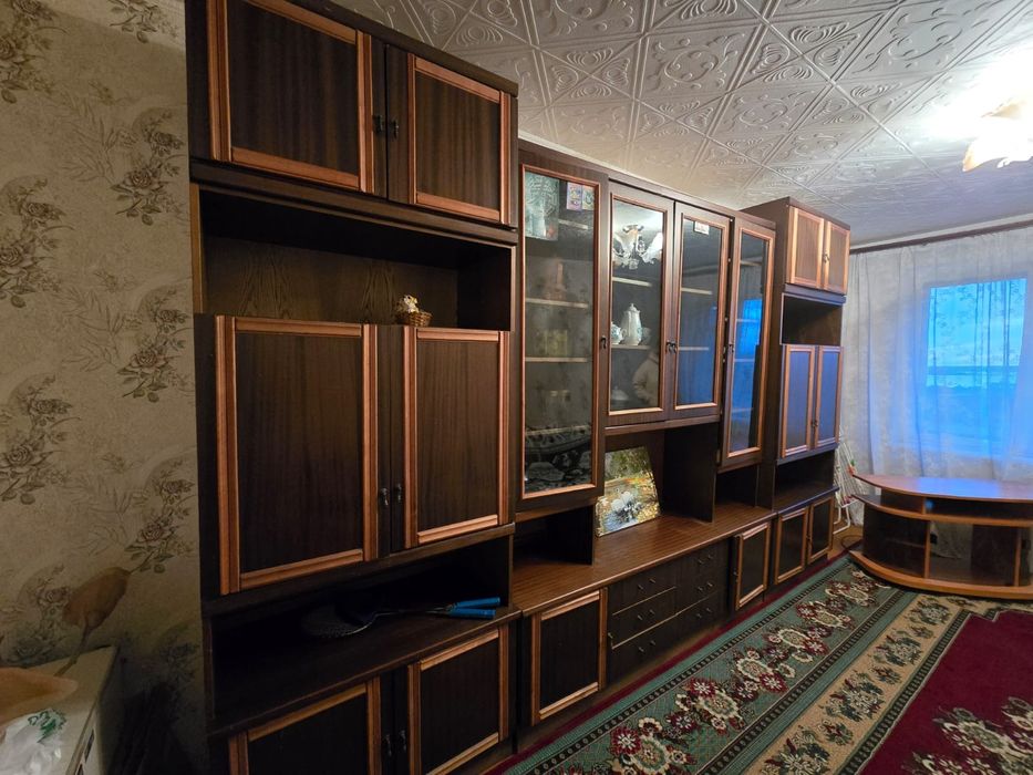 Продам стенку срочно