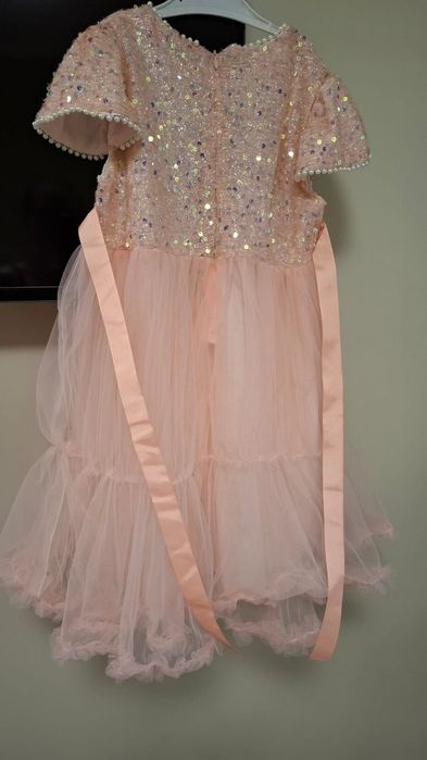 Нарядное детское платье