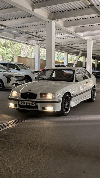 Продам BMW E36, 320i
