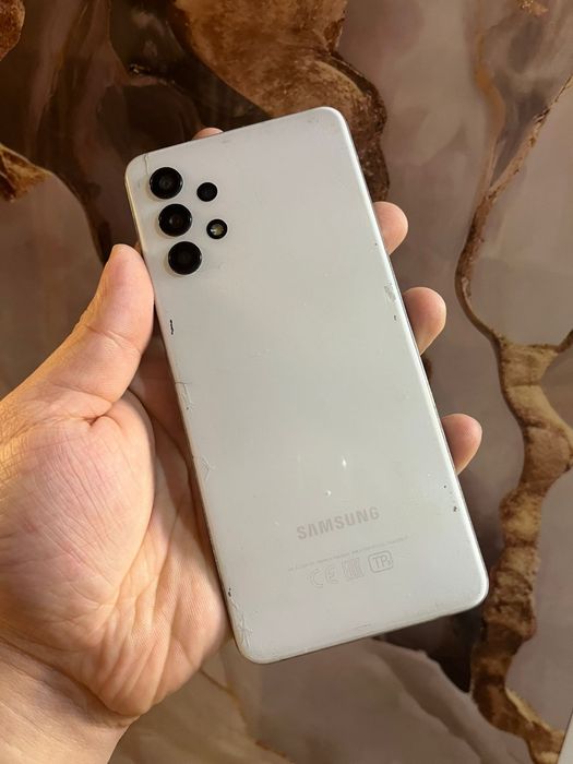 В продаже Самсунг А32. 128.