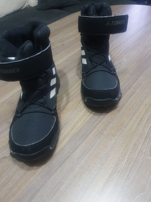 Зимни ботуши адидас