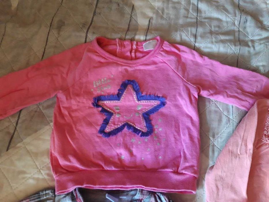 блузки с дълъг ръкав и жилетка