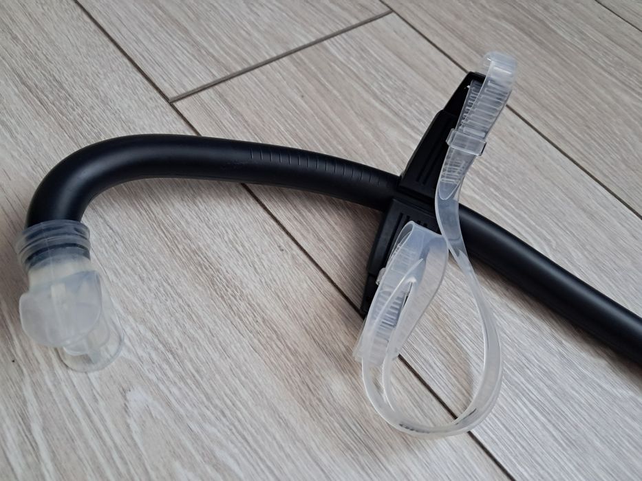 Трубка для плавания продам.