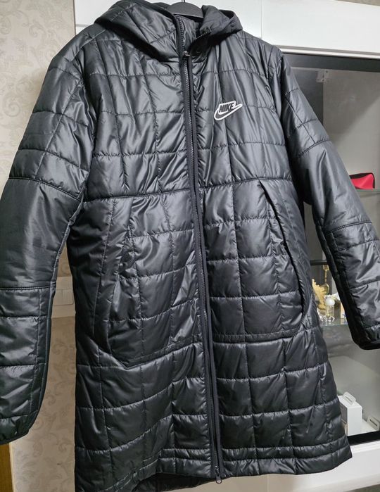 Geaca lunga Nike