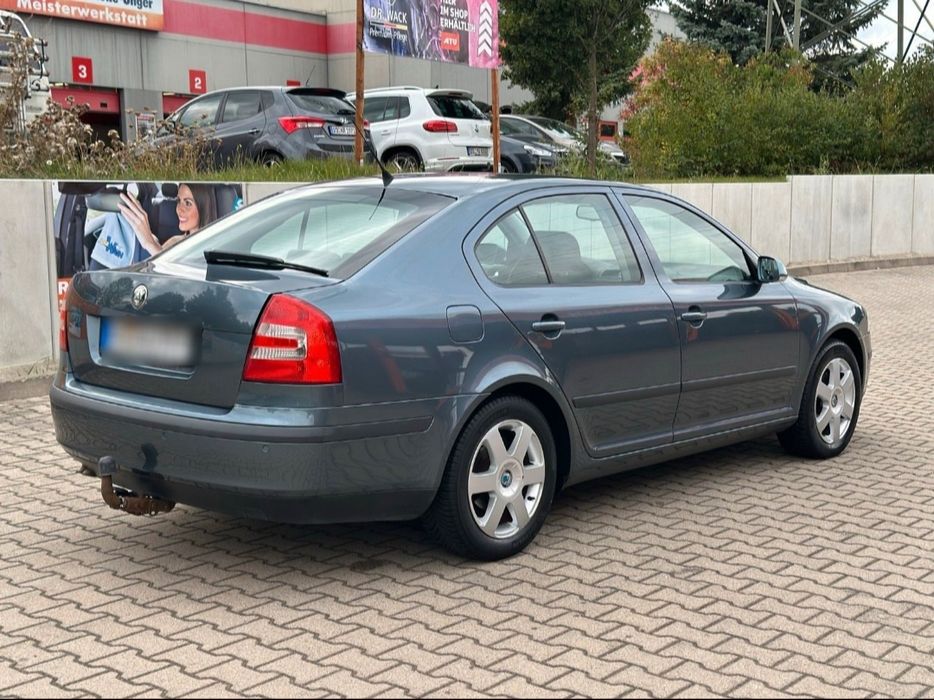 Vand skoda octavia 2, 2.0 diesel, înscrisă RO