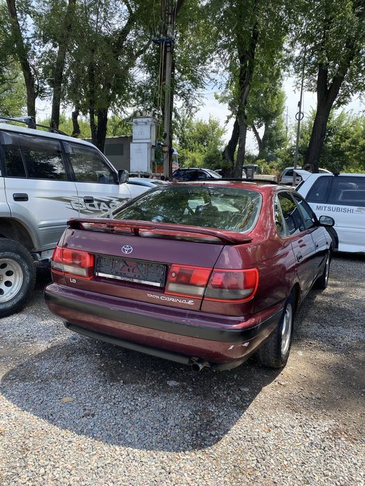 Toyota Carina E 1995 г
