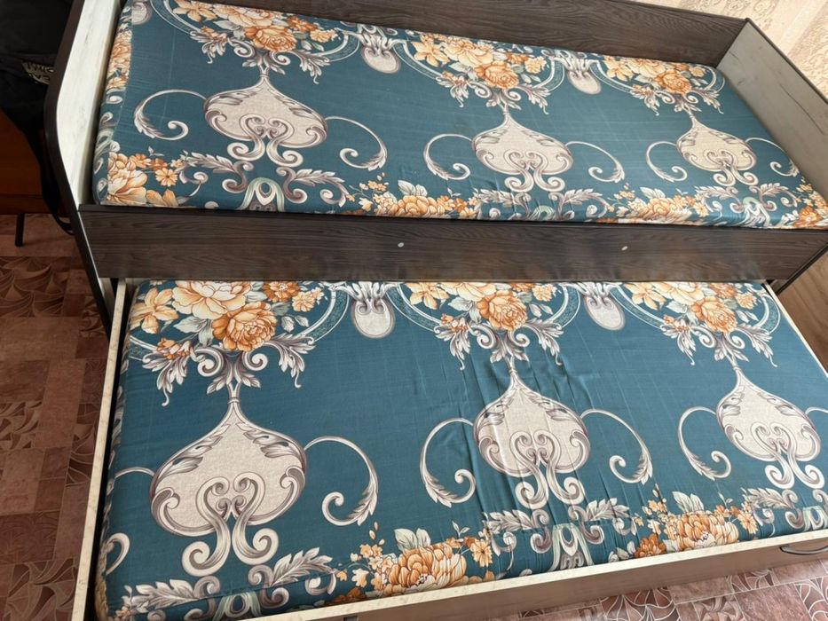 Продам подростковый кровать