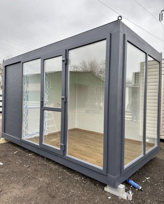 Containere uitlate la super pret