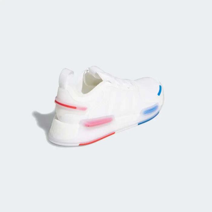 Оригинални мъжки обувки ADIDAS NMD V3 BOOST  EU 41 1/3 - 42