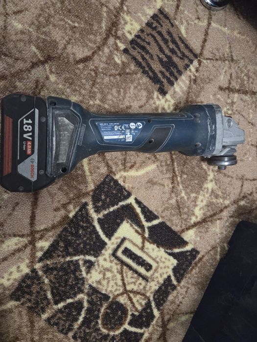 Перфоратор и болгарка Bosch