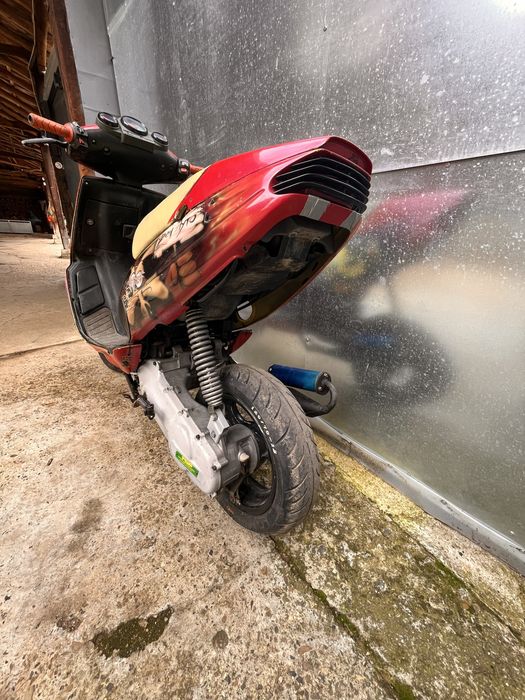 Скутер Malaguti  F12