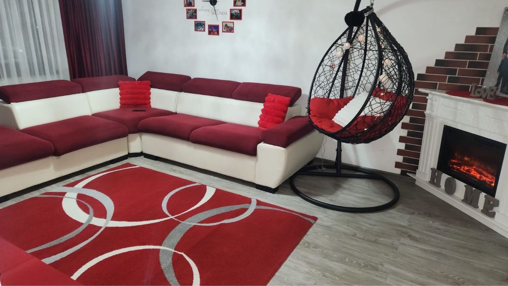 Vand sau schimb apartament cu 4 camere cu casa