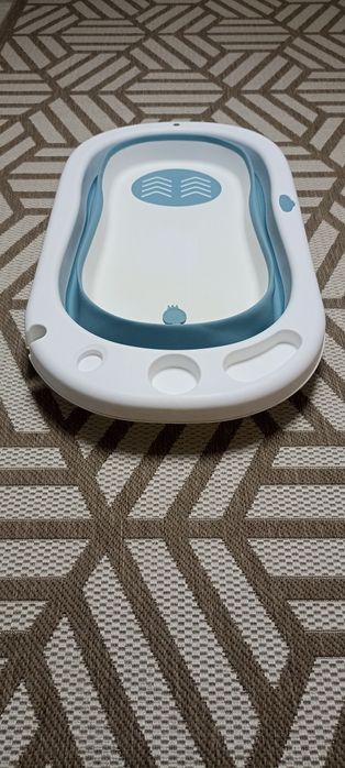 Продам ванночку детскую