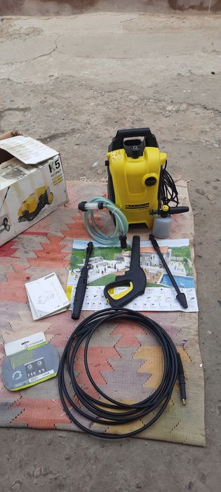 Moshina yuvish uchun karcher