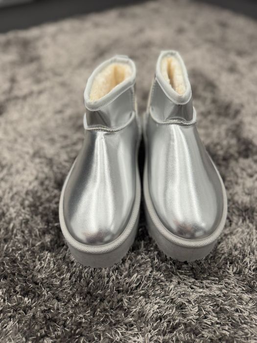 Боти и чанта Moschino