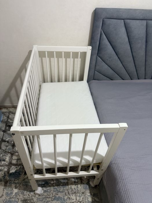 Продам детскую кроватку