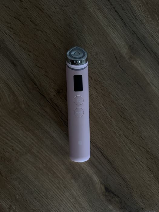 Medicube микротоковый массажер