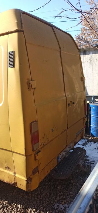 Mercedes-Benz 207D T1