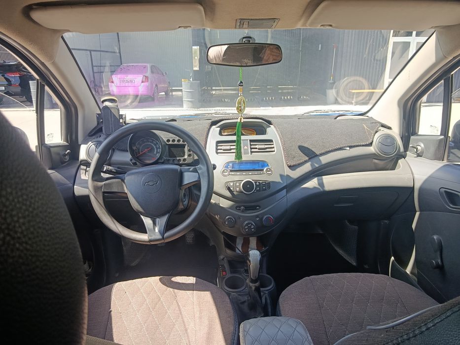 Spark 2015 metan 65 lt 240000 prabek