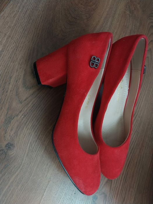 Кызыл замш туфли