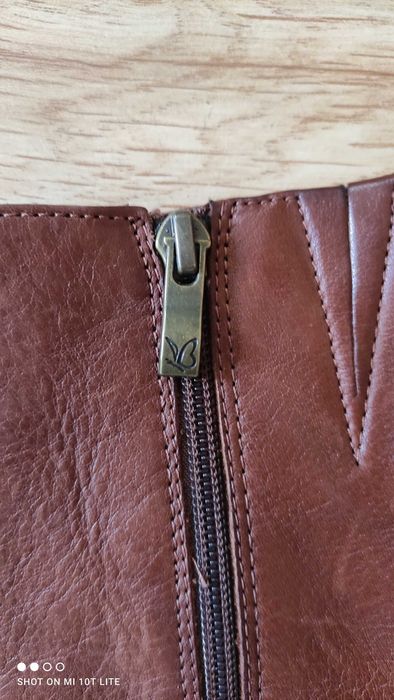 Дамски ботуши на немската фирма CAPRICE естествена кожа н.6.5 /40