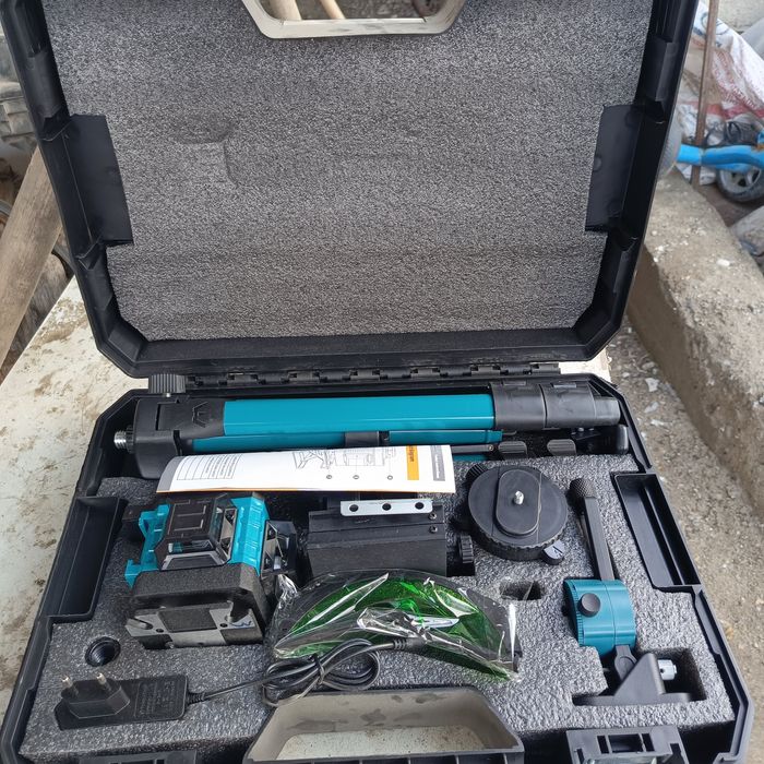 Продам лаперный  уровень