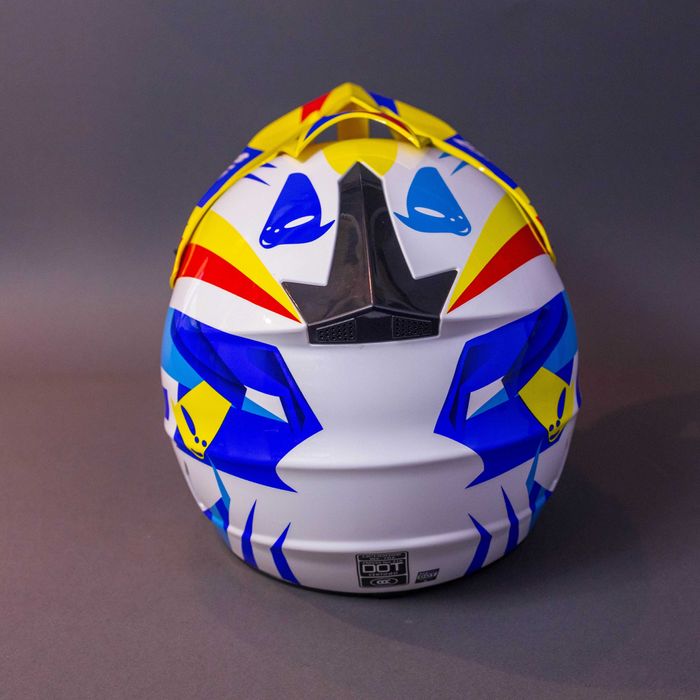 Каска с очила за ел. тротинетка , велосипед , мотокрос