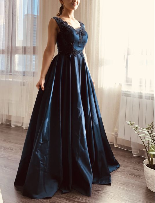 Шелковое Вечернее платье отличного качества