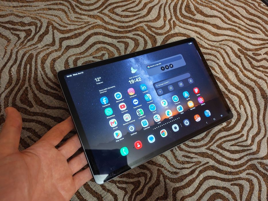 Tableta Samsung Galaxy Tab S9 FE + Plus 128 GB Full Box Tastura Originala