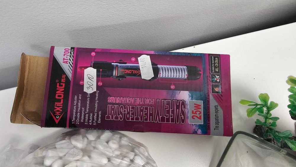 Лот аквариум — стъклена колба с аксесоари