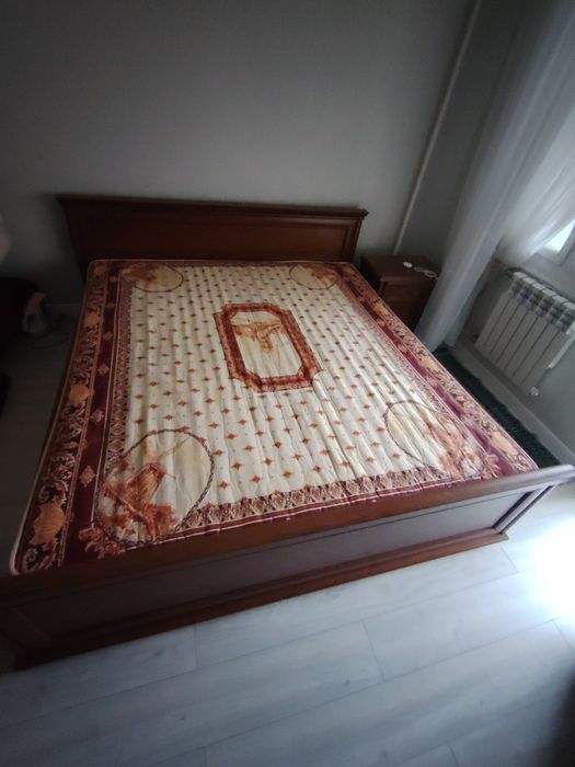 Кровать двухспальная