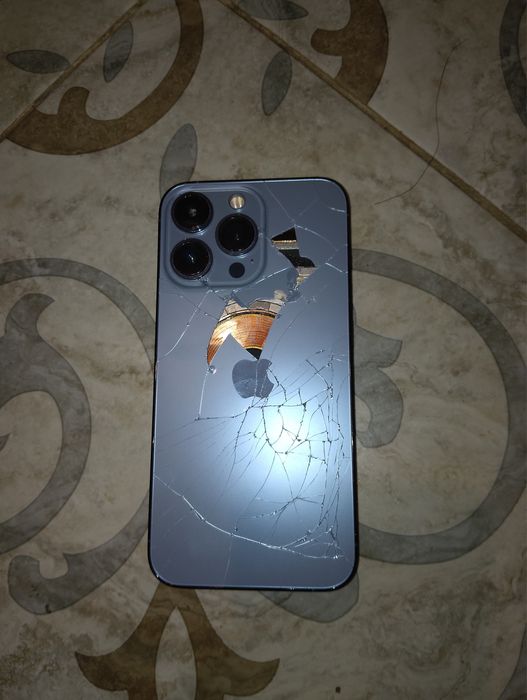 Айфон 13 про, 256 гб, 78% аккум