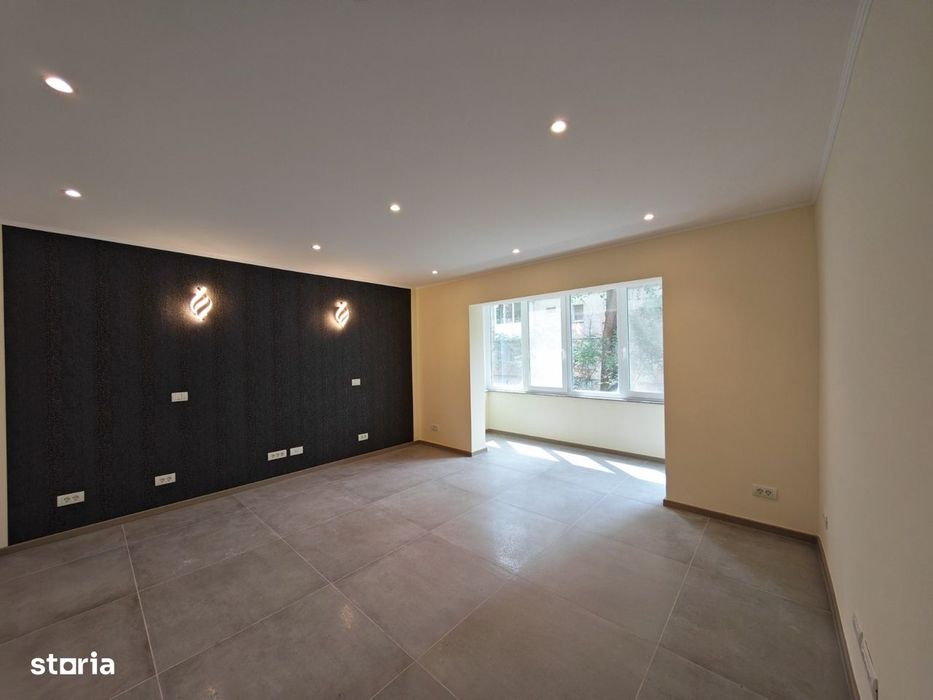 Apartament 3 Camere .. Decomandat..Complexul Studențesc — fotografia 1