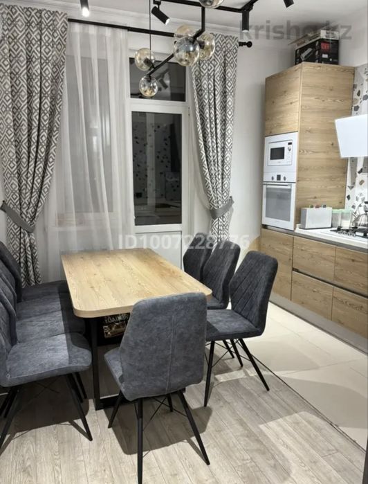 Продам 4-комнатную квартиру