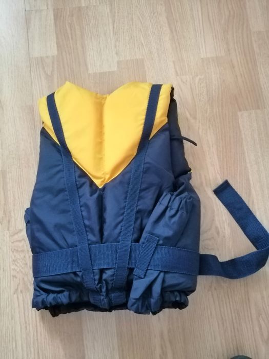 Vesta salvare Baltic - pentru copil sau tânăr intre 30 - 50 kg