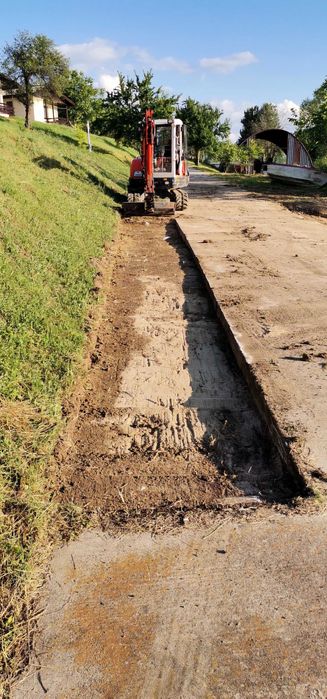 Чистене на имоти, подравняване, изкопи с багер