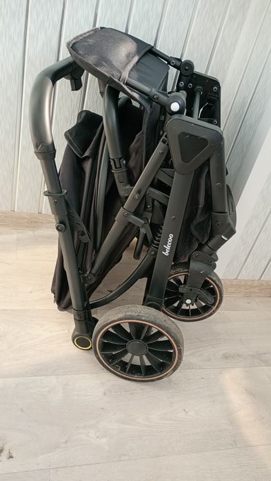 Коляска прогулочная