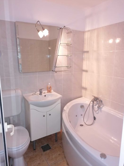 13 Septembrie/ Garsoniera bloc mixt/ Centrala