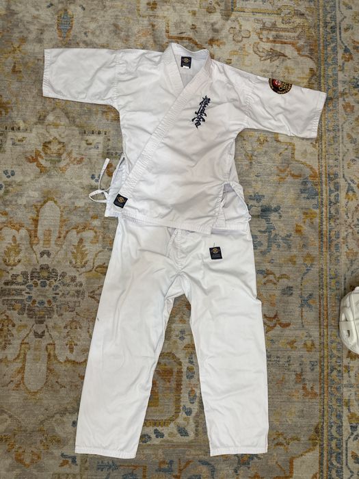 Продам кимоно для карате