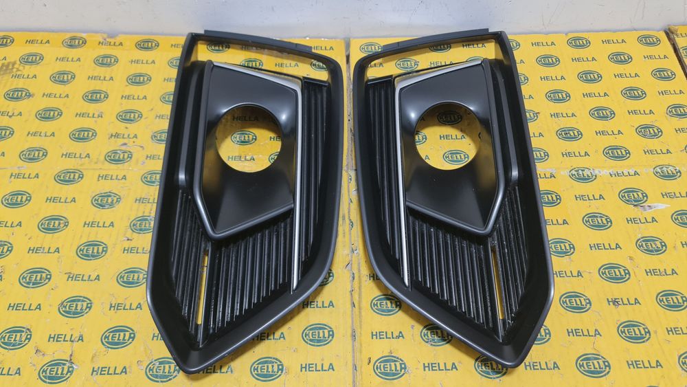 Senzor distronic radar acc grila bara fata Audi A4 B9 F5 A5 8W0 8W6