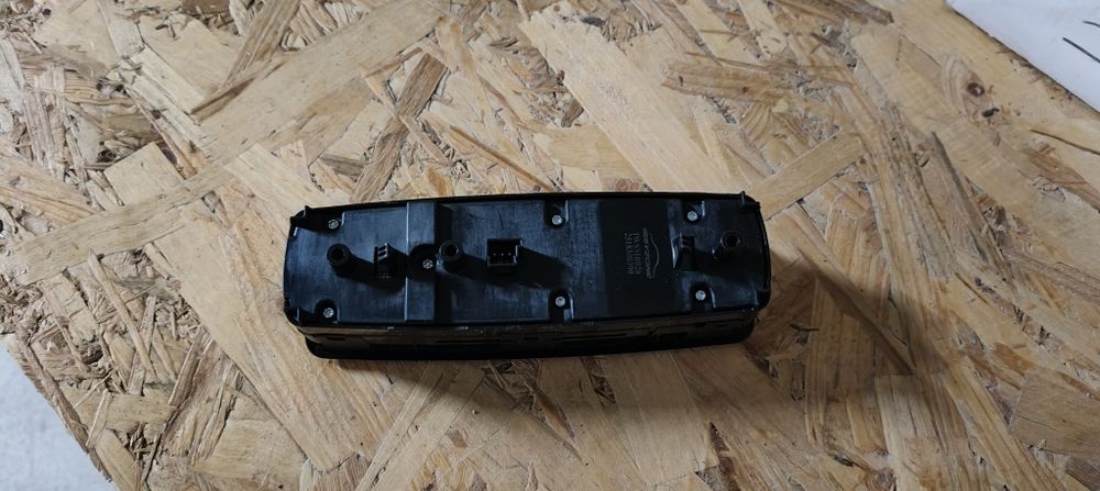 Consola comanda geamuri electrice Mercedes
