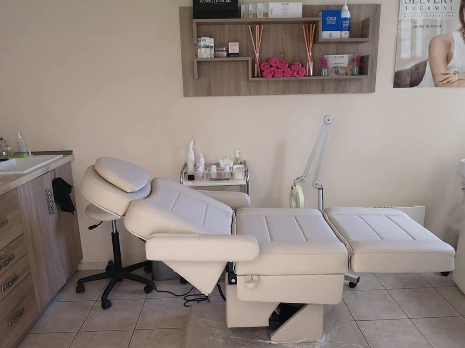 Електрически масажни/процедурни кушетки с 3 мотора
Електрическа масажн