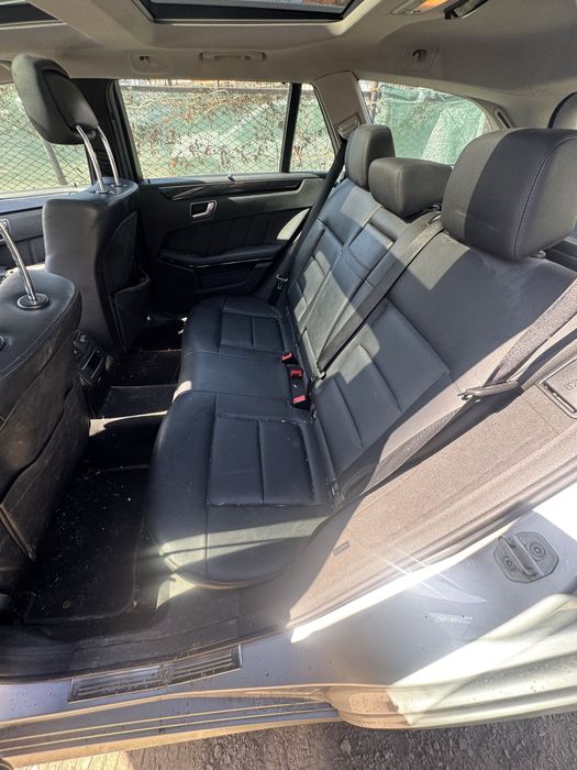 Черен кожен салон с подгрев и памет за Mercedes W212 комби