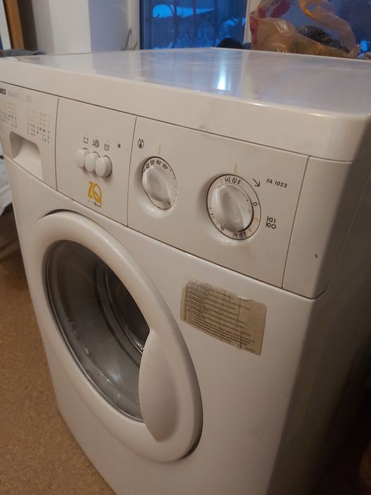 Стиральная машина Zanussi