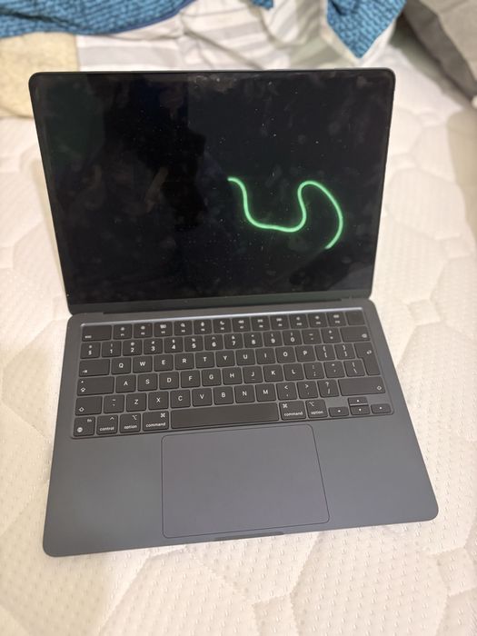 Macbook air m3 2024 8gb