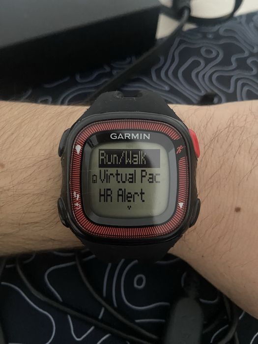 Часы для бега Garmin Forerunner 10